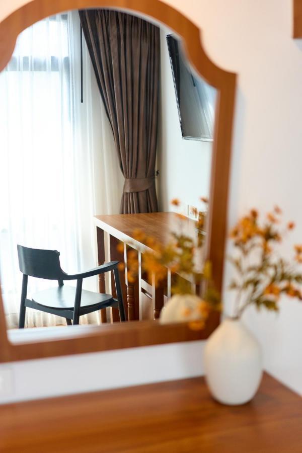Be Phrasingh Hotel Chiang Mai Exterior photo